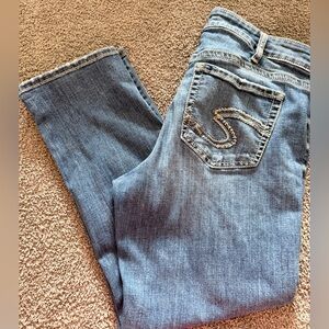Silver Jeans Blue Denim Capri